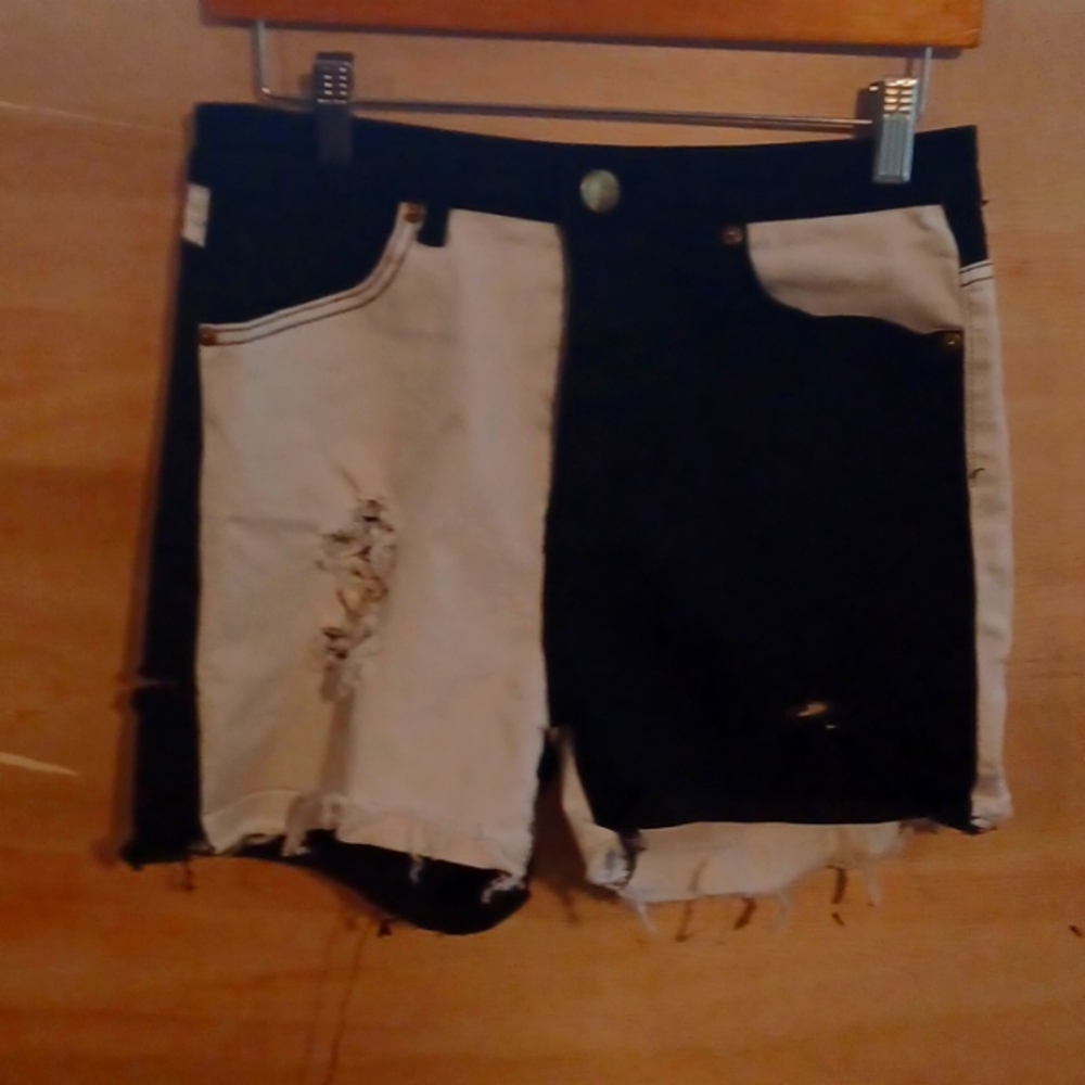 Women's half black/white